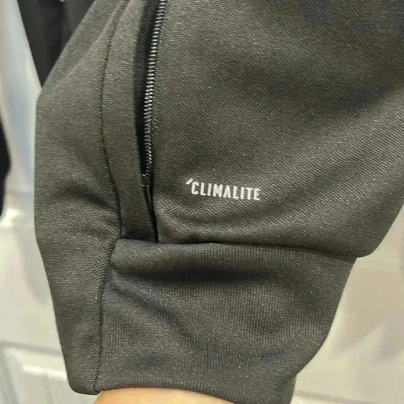 Adidas Climate full zip - Picture 3 of 8